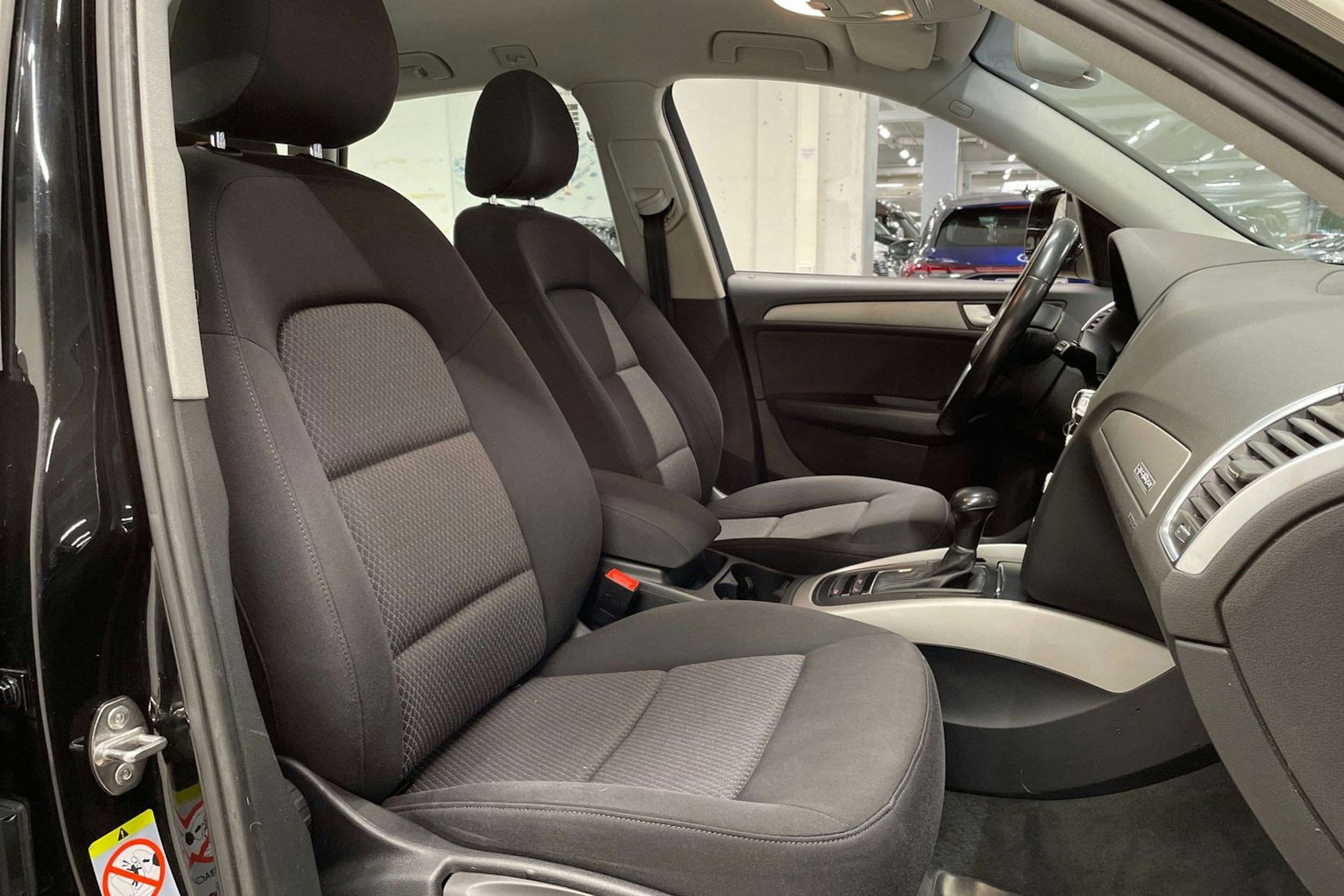 Musta Audi Q5 2014 kuva 25.