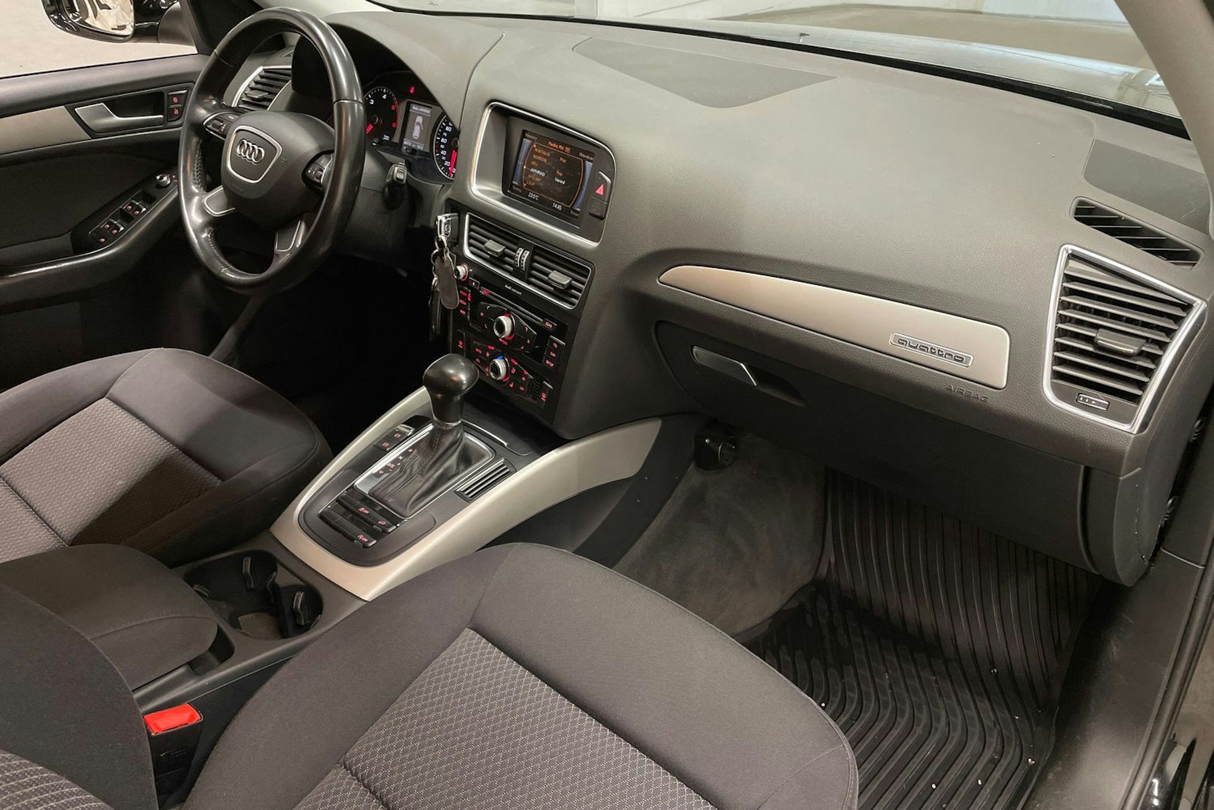 Musta Audi Q5 2014 kuva 26.