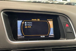 valkoinen Audi Q5 2015 kuva 18.