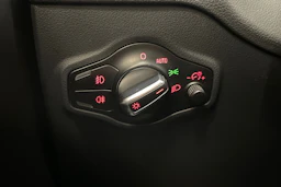 valkoinen Audi Q5 2015 kuva 22.