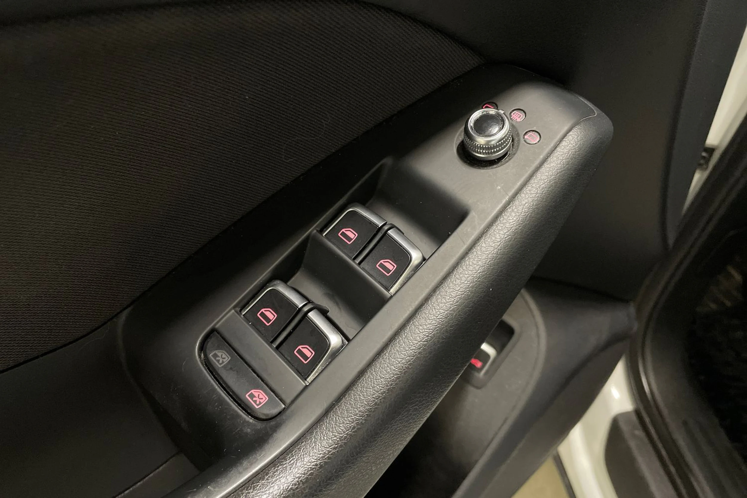 valkoinen Audi Q5 2015 kuva 23.