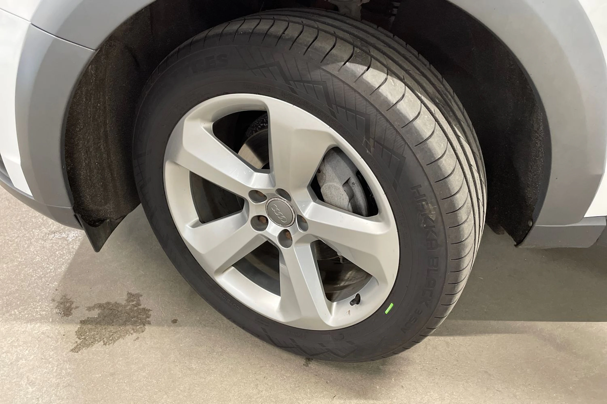 valkoinen Audi Q5 2015 kuva 10.