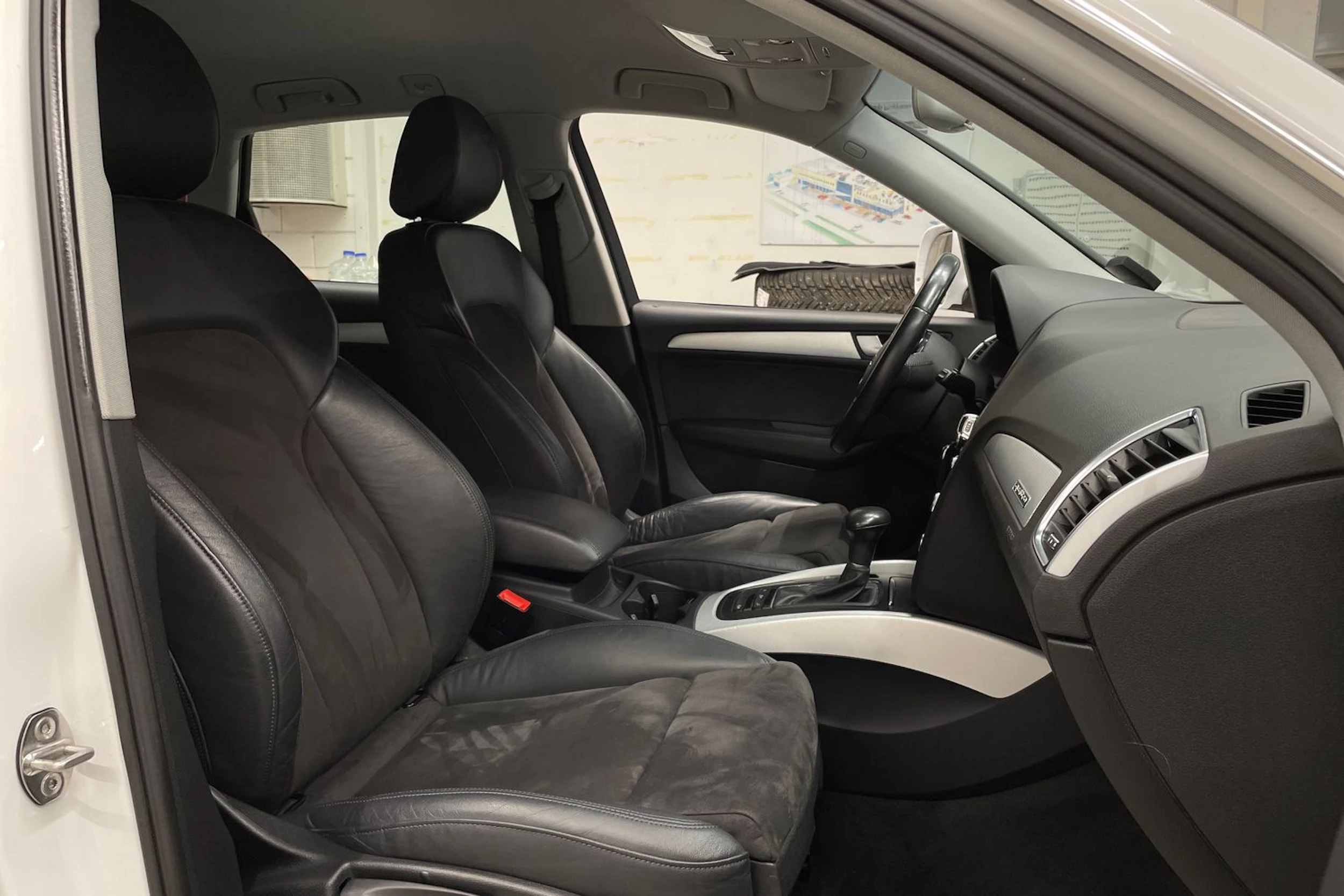 valkoinen Audi Q5 2015 kuva 21.