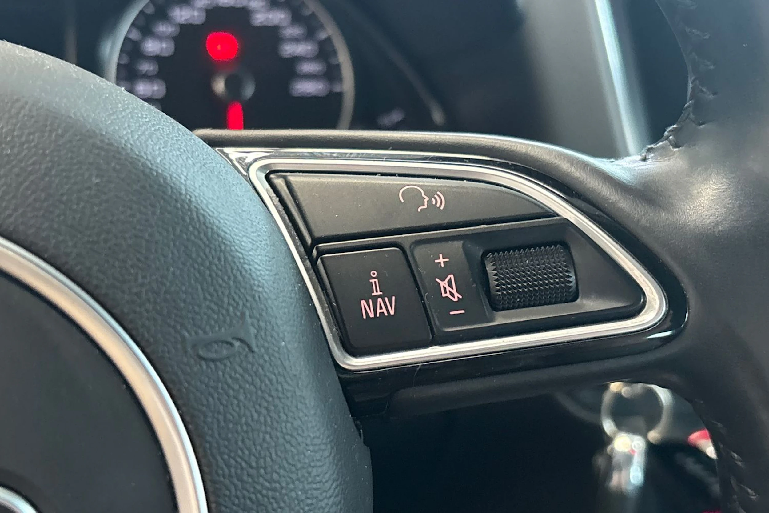 valkoinen Audi Q5 2015 kuva 23.