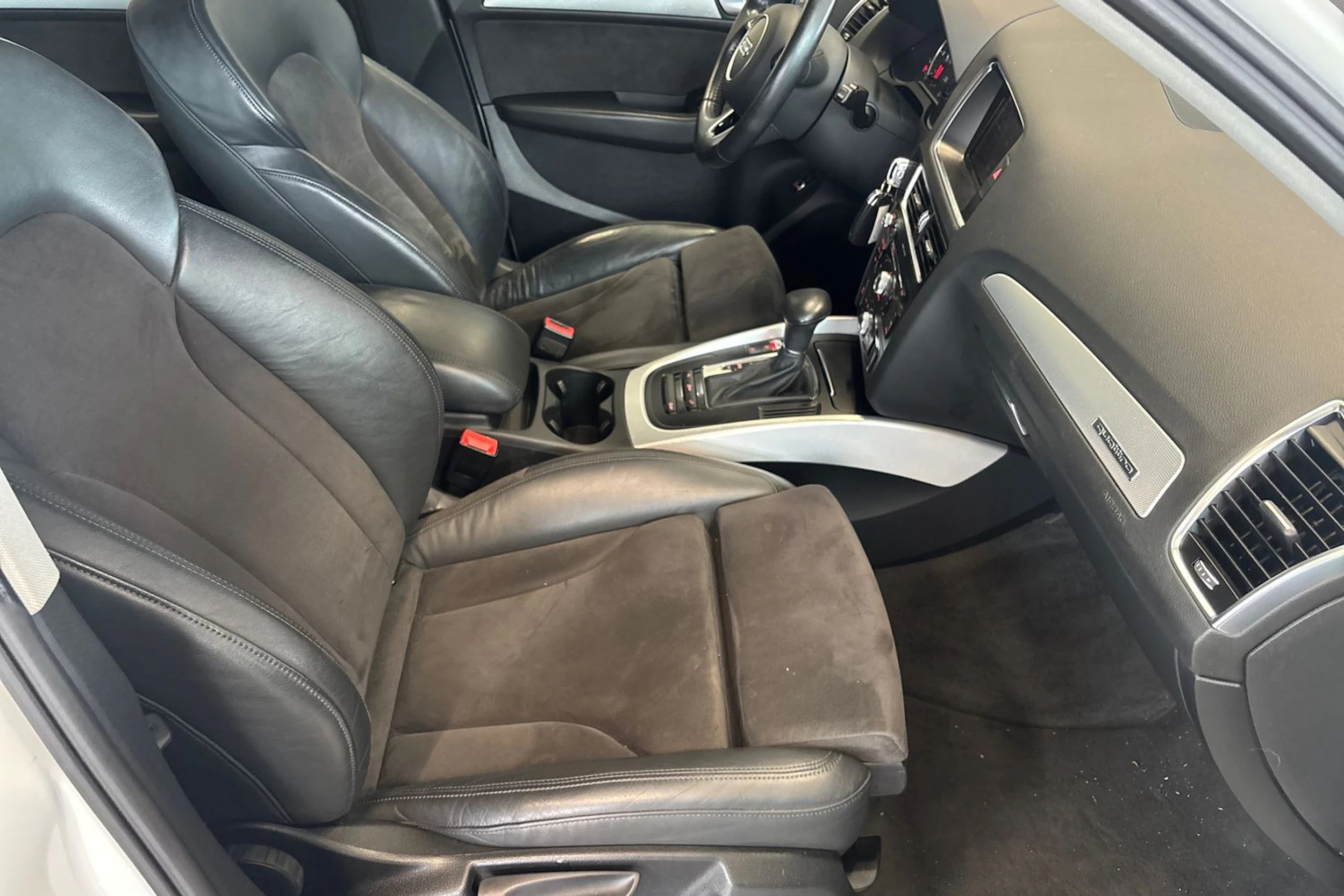 valkoinen Audi Q5 2015 kuva 31.
