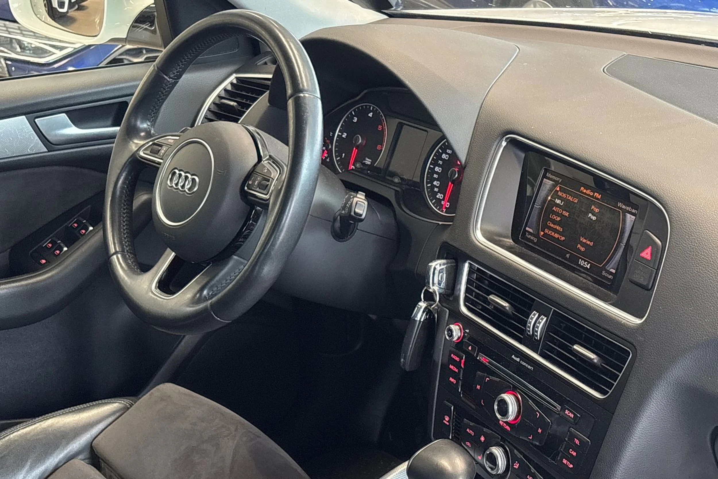 valkoinen Audi Q5 2015 kuva 33.