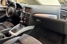 harmaa Audi Q5 2015 kuva 21.