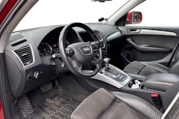 punainen Audi Q5 2015 kuva 3.