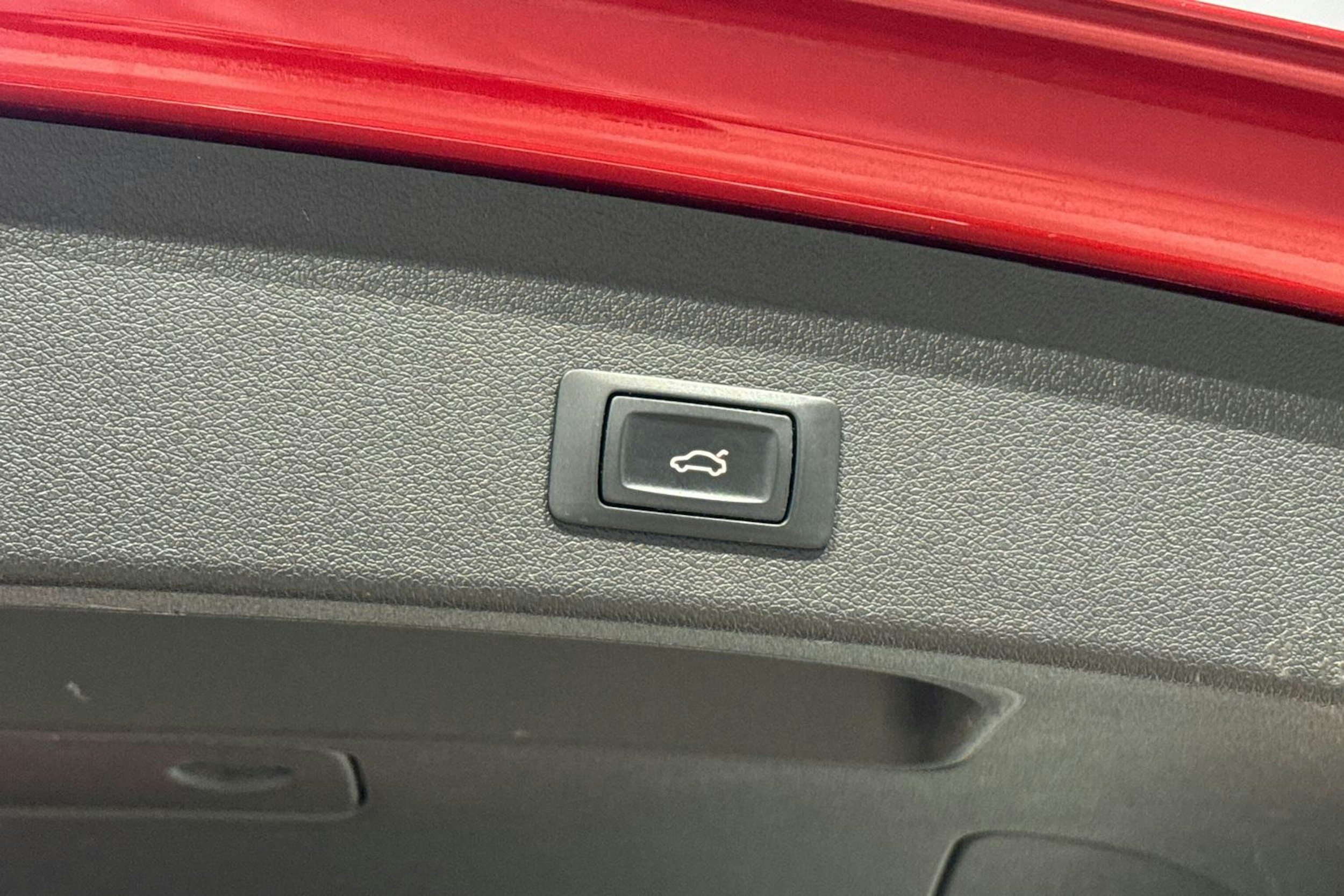 punainen Audi Q5 2015 kuva 15.