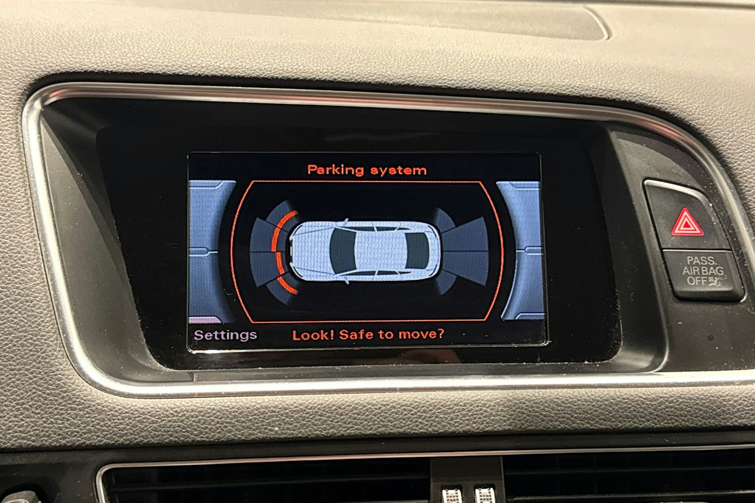 punainen Audi Q5 2015 kuva 19.