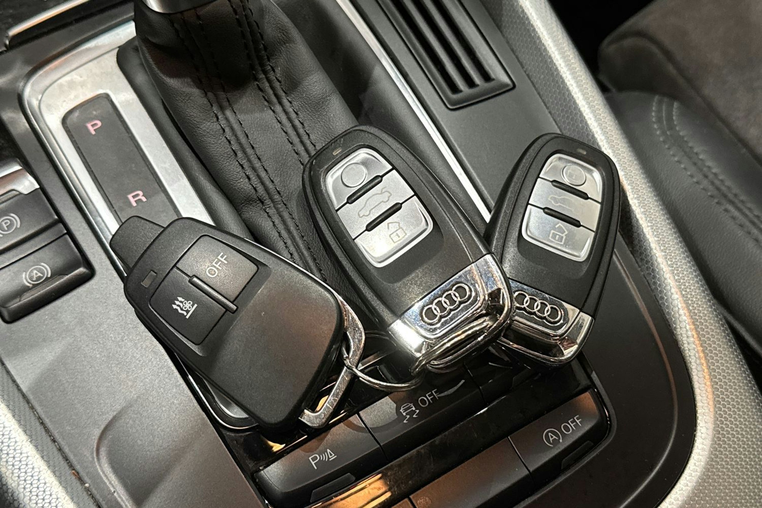 punainen Audi Q5 2015 kuva 24.