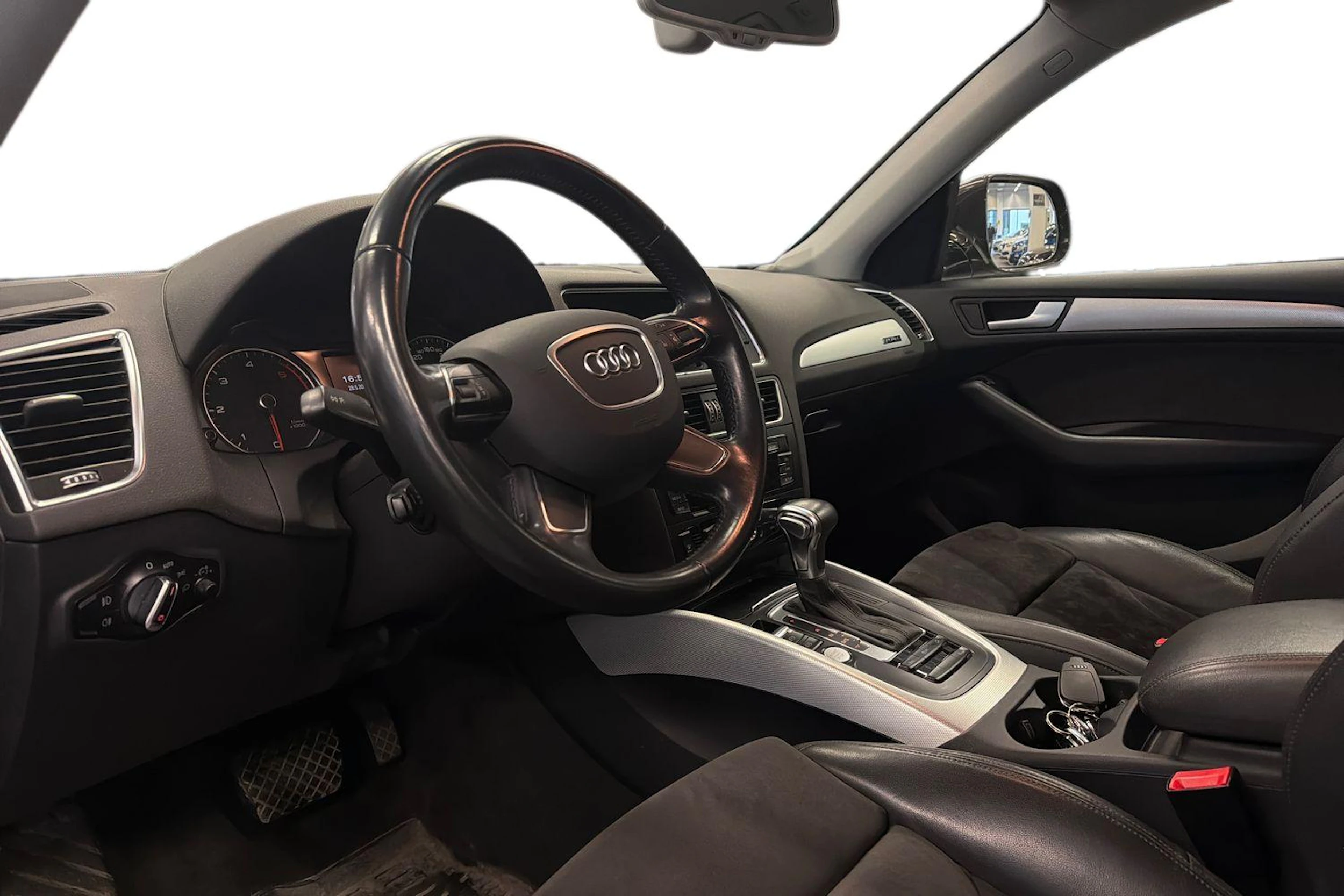 ruskea (beige) Audi Q5 2015 kuva 3.