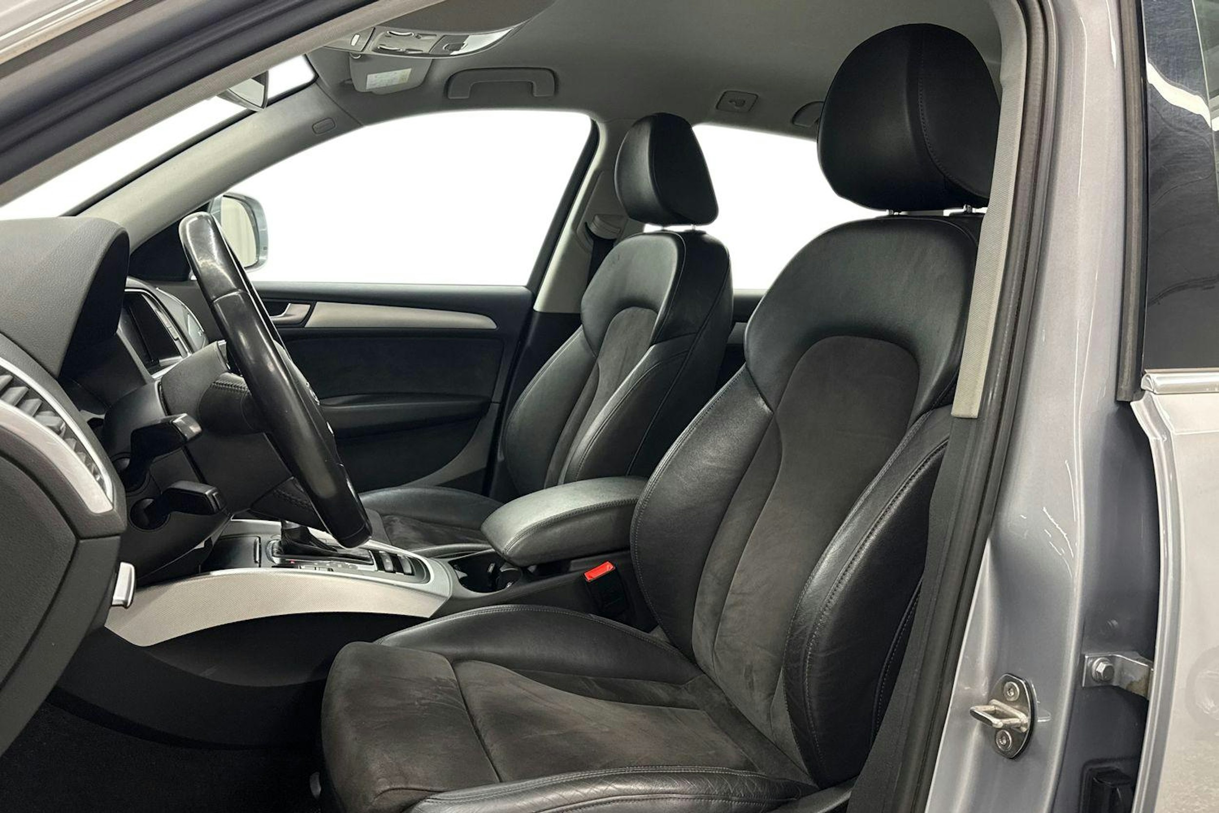 hopea Audi Q5 2016 kuva 11.