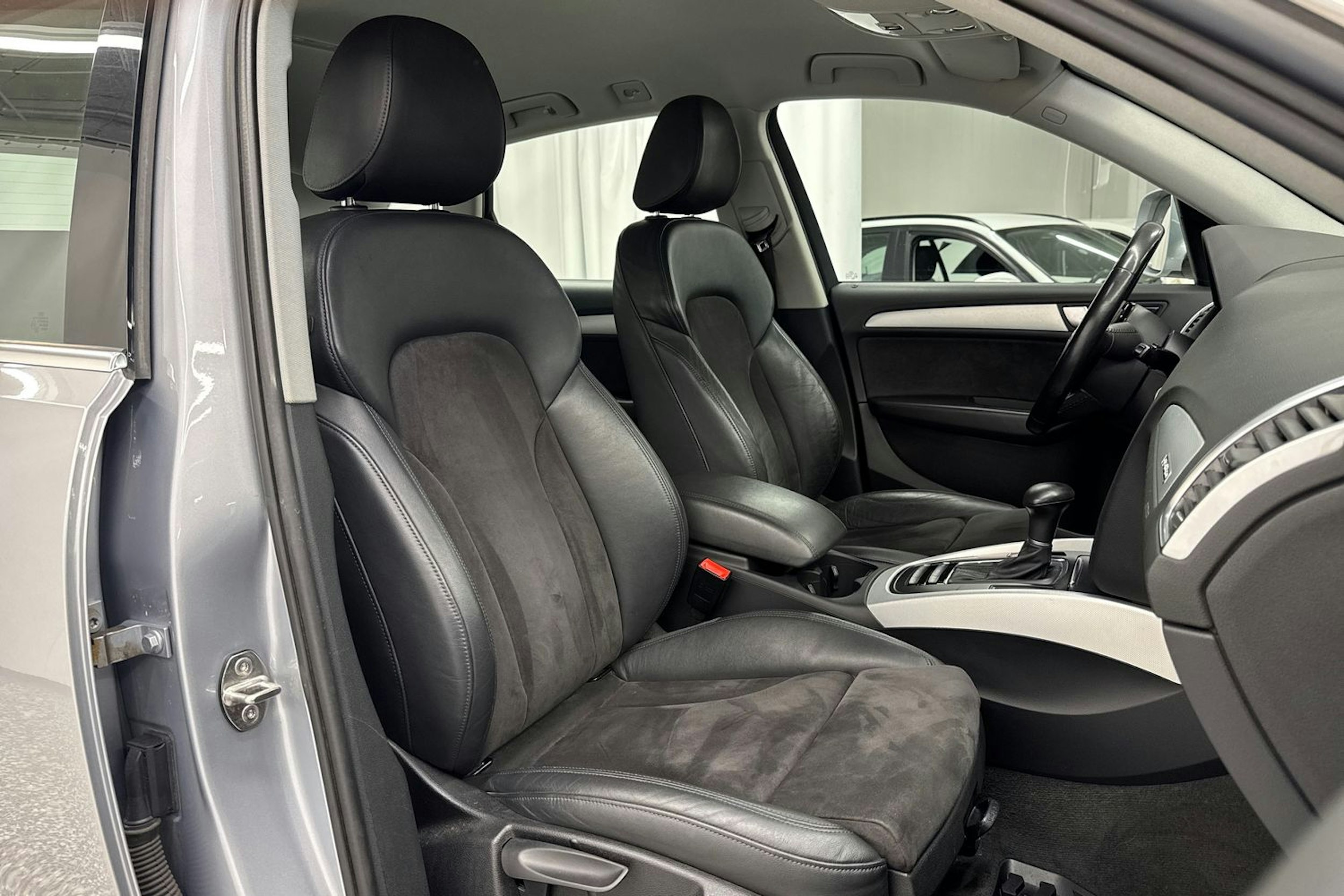 hopea Audi Q5 2016 kuva 13.