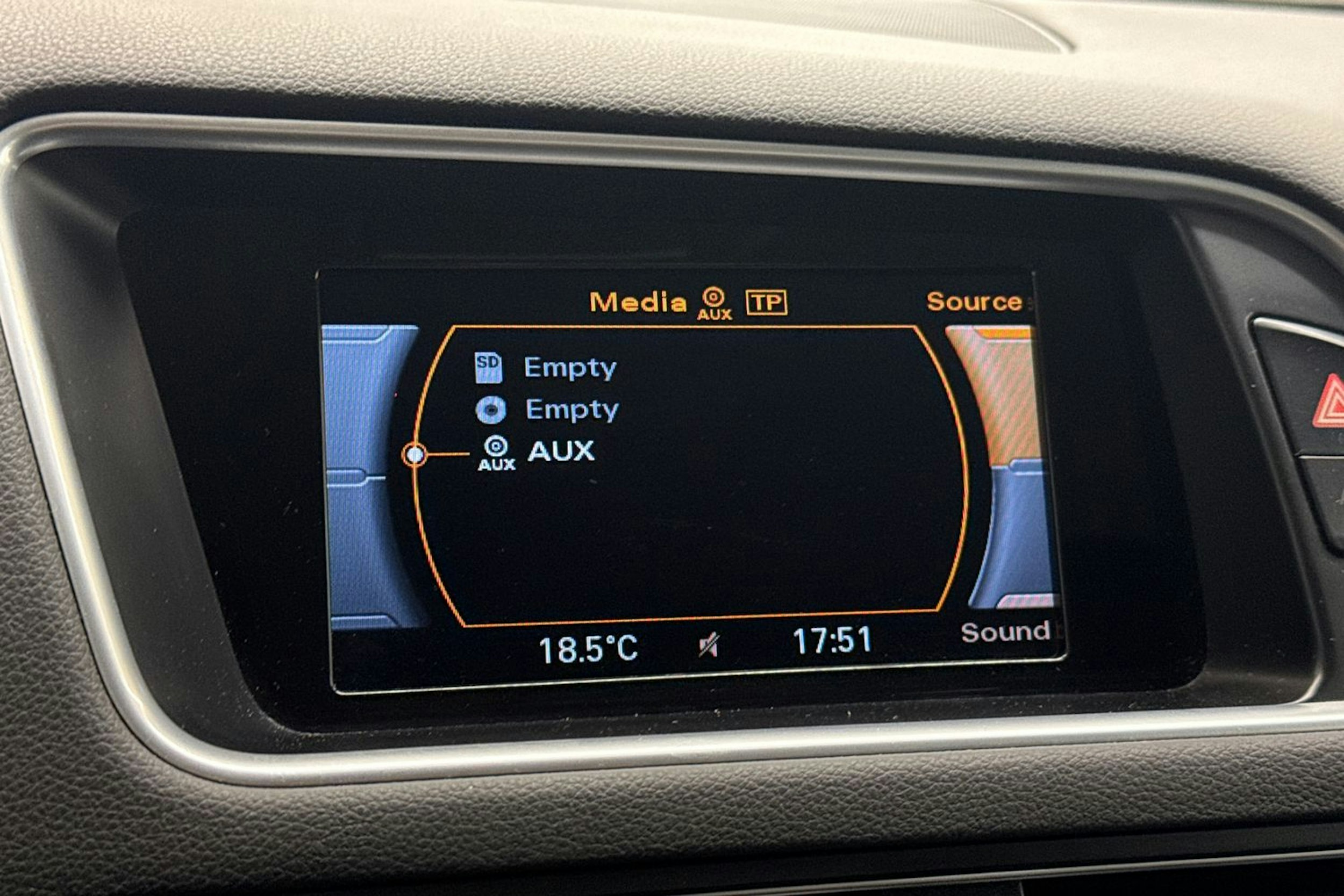 hopea Audi Q5 2016 kuva 25.