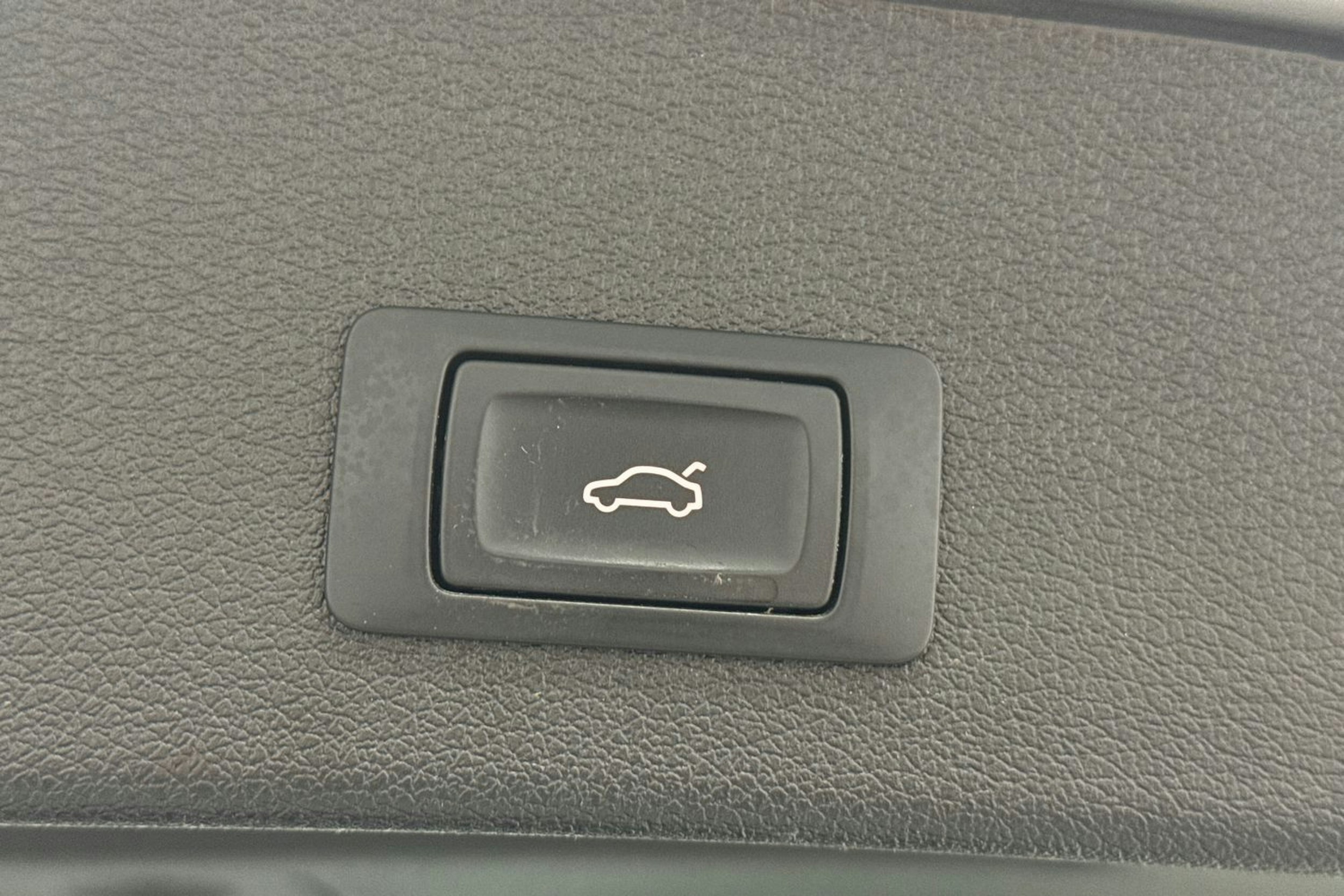 hopea Audi Q5 2016 kuva 31.