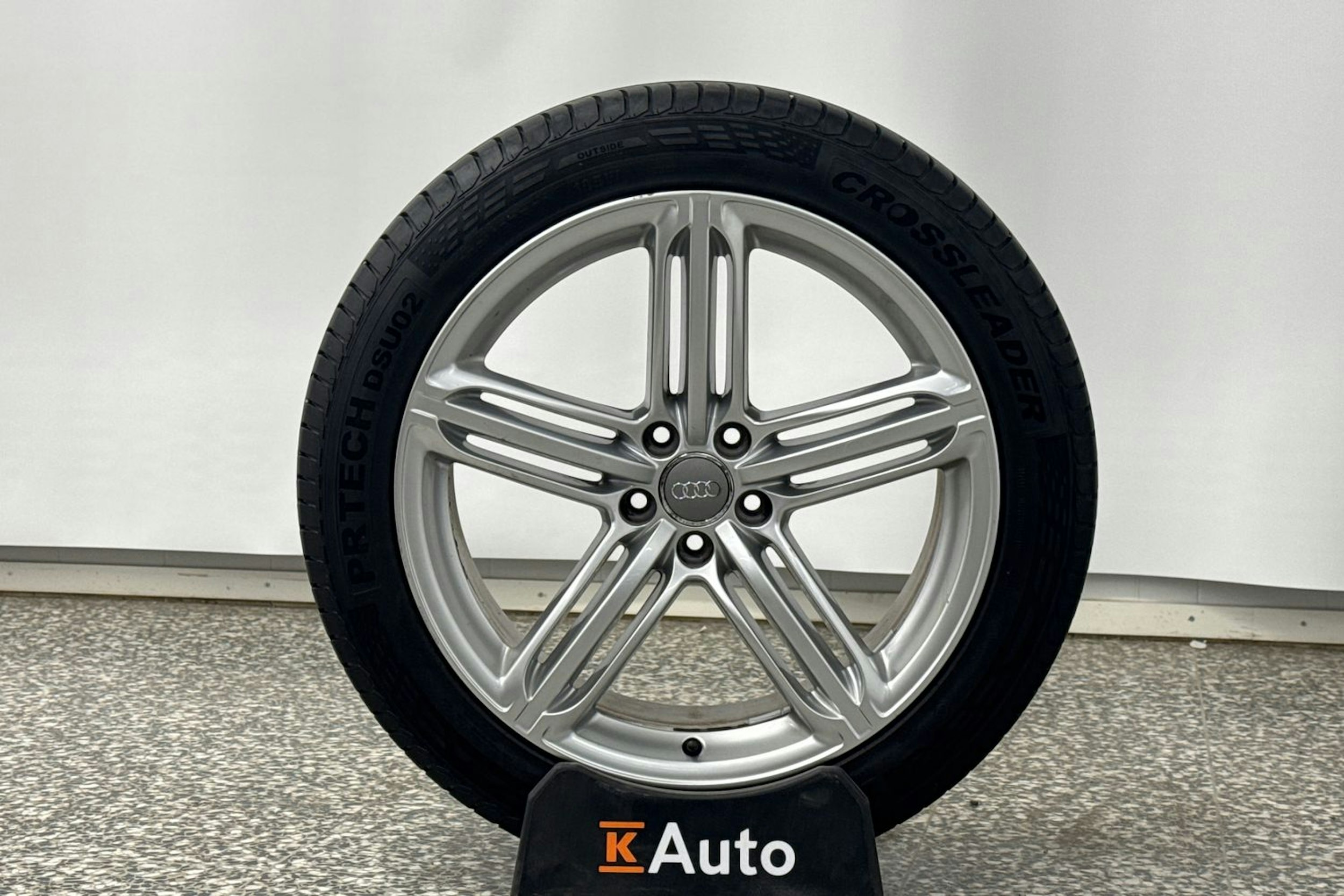 hopea Audi Q5 2016 kuva 35.