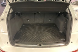 Valkoinen Audi Q5 2015 kuva 22.