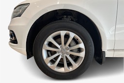 Valkoinen Audi Q5 2015 kuva 11.