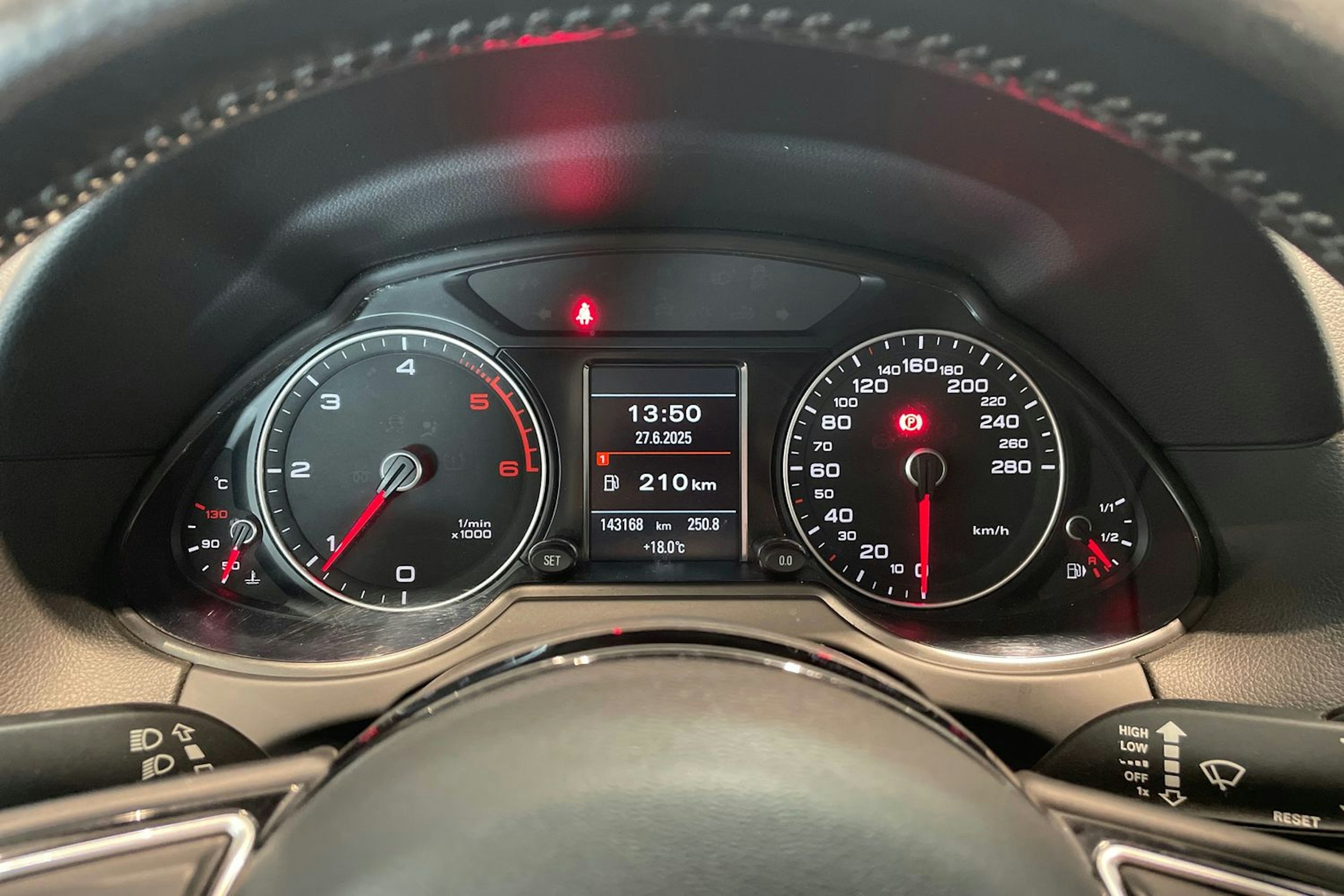 Valkoinen Audi Q5 2015 kuva 25.