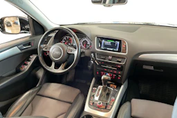 musta Audi Q5 2016 kuva 7.