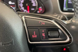 musta Audi Q5 2016 kuva 13.