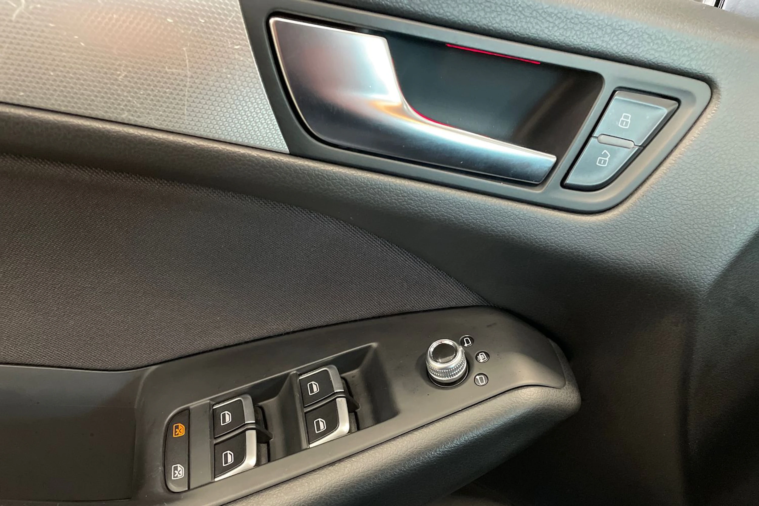 musta Audi Q5 2016 kuva 27.