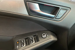 musta Audi Q5 2016 kuva 27.