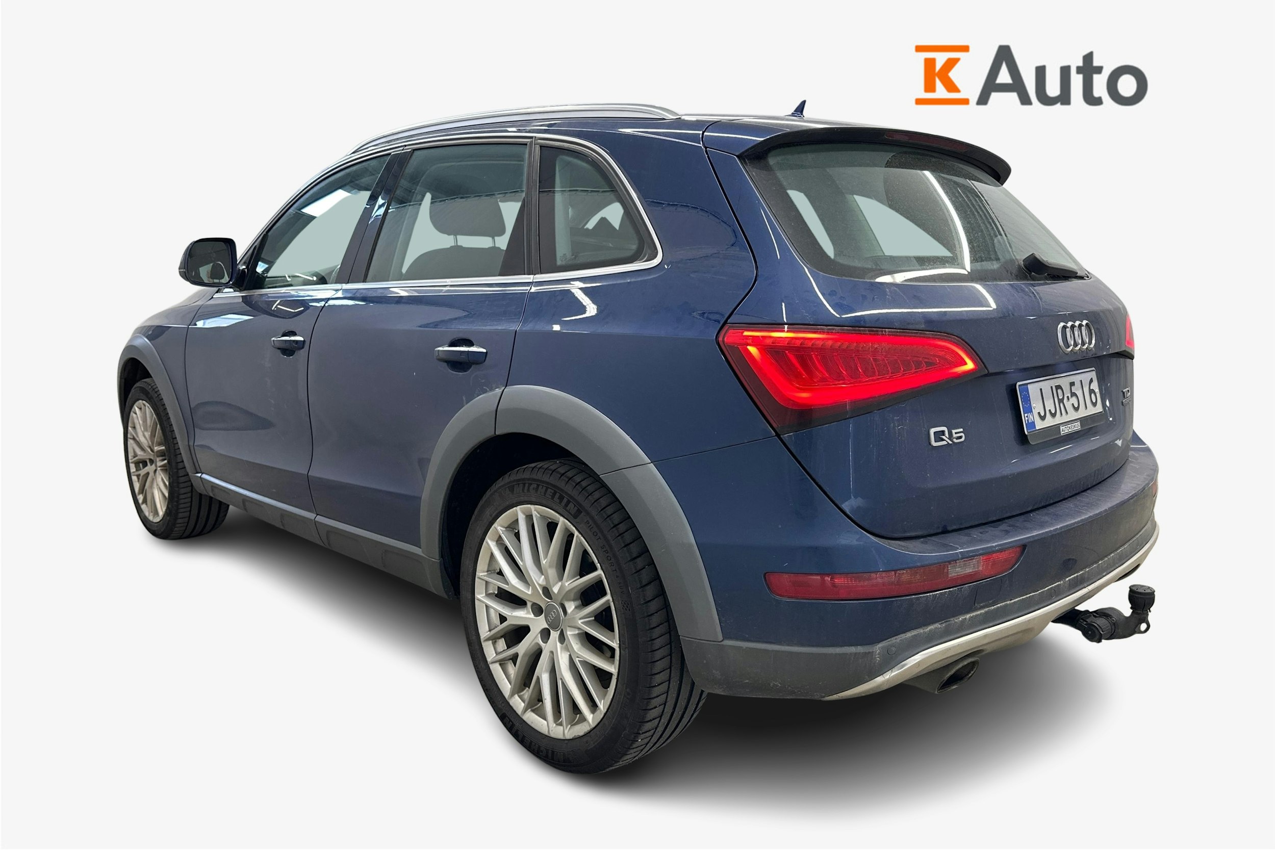 sininen Audi Q5 2015 kuva 2.