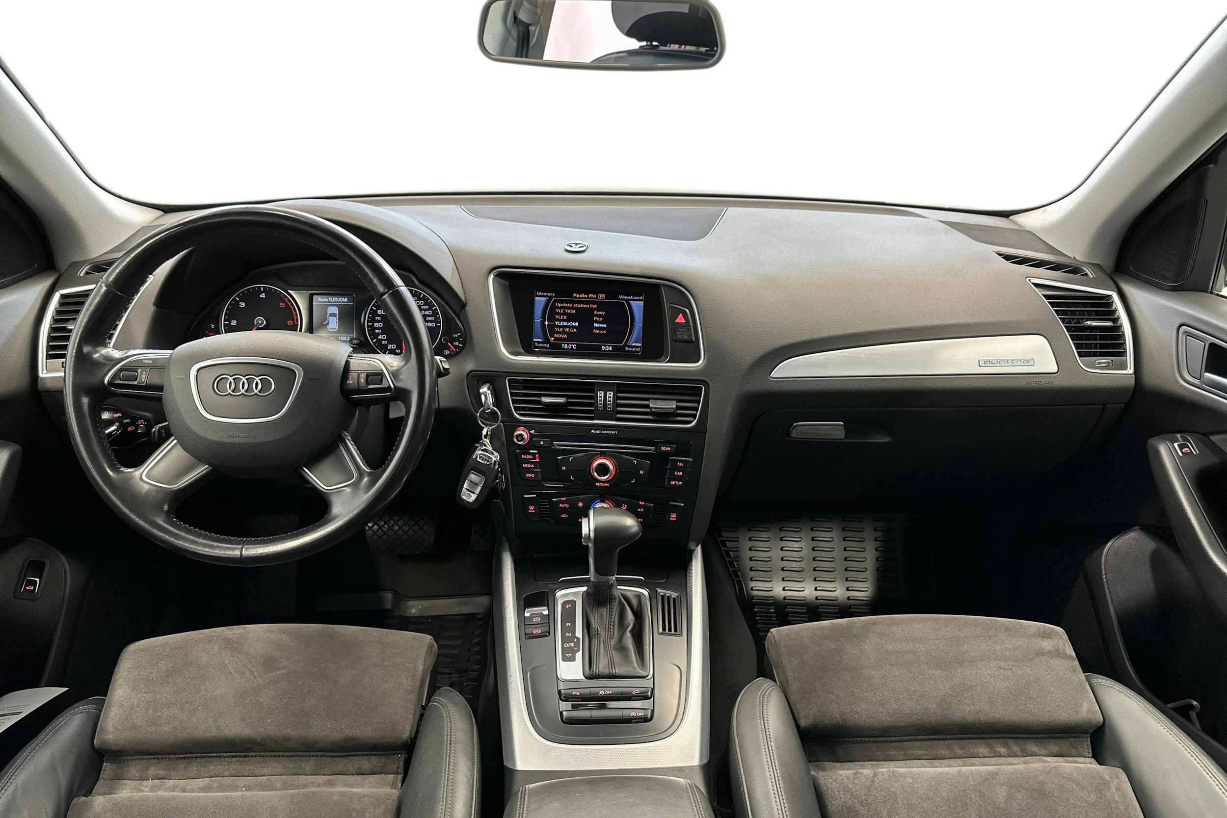 sininen Audi Q5 2015 kuva 9.