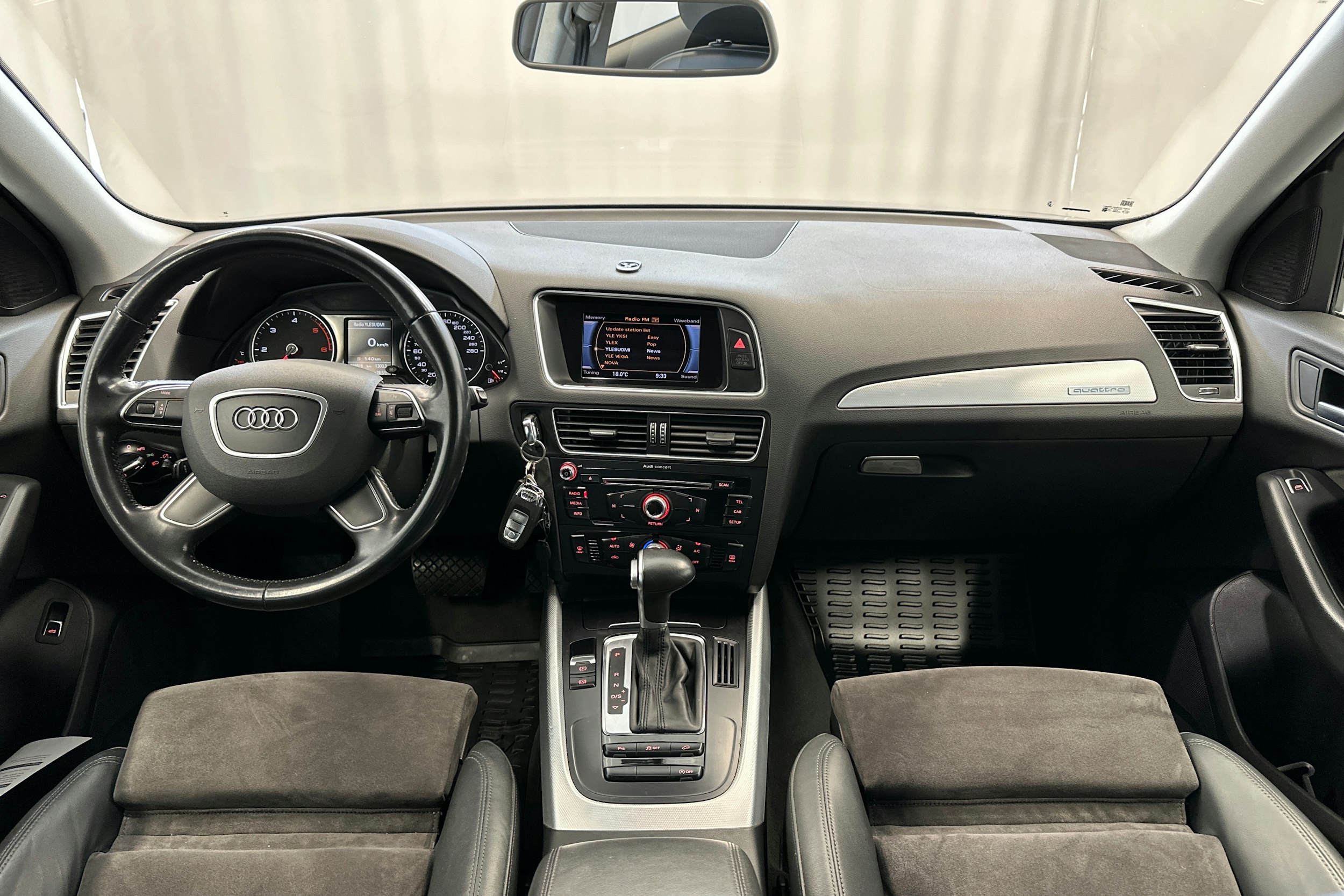 sininen Audi Q5 2015 kuva 15.