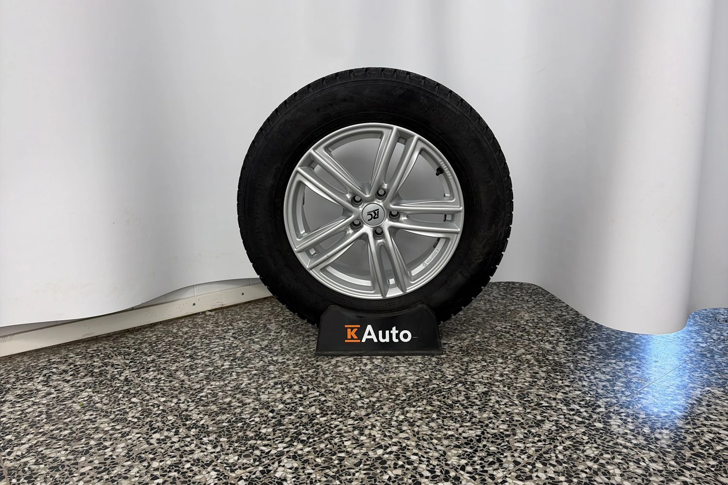 valkoinen Audi Q5 2015 kuva 10.