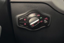 valkoinen Audi Q5 2015 kuva 23.