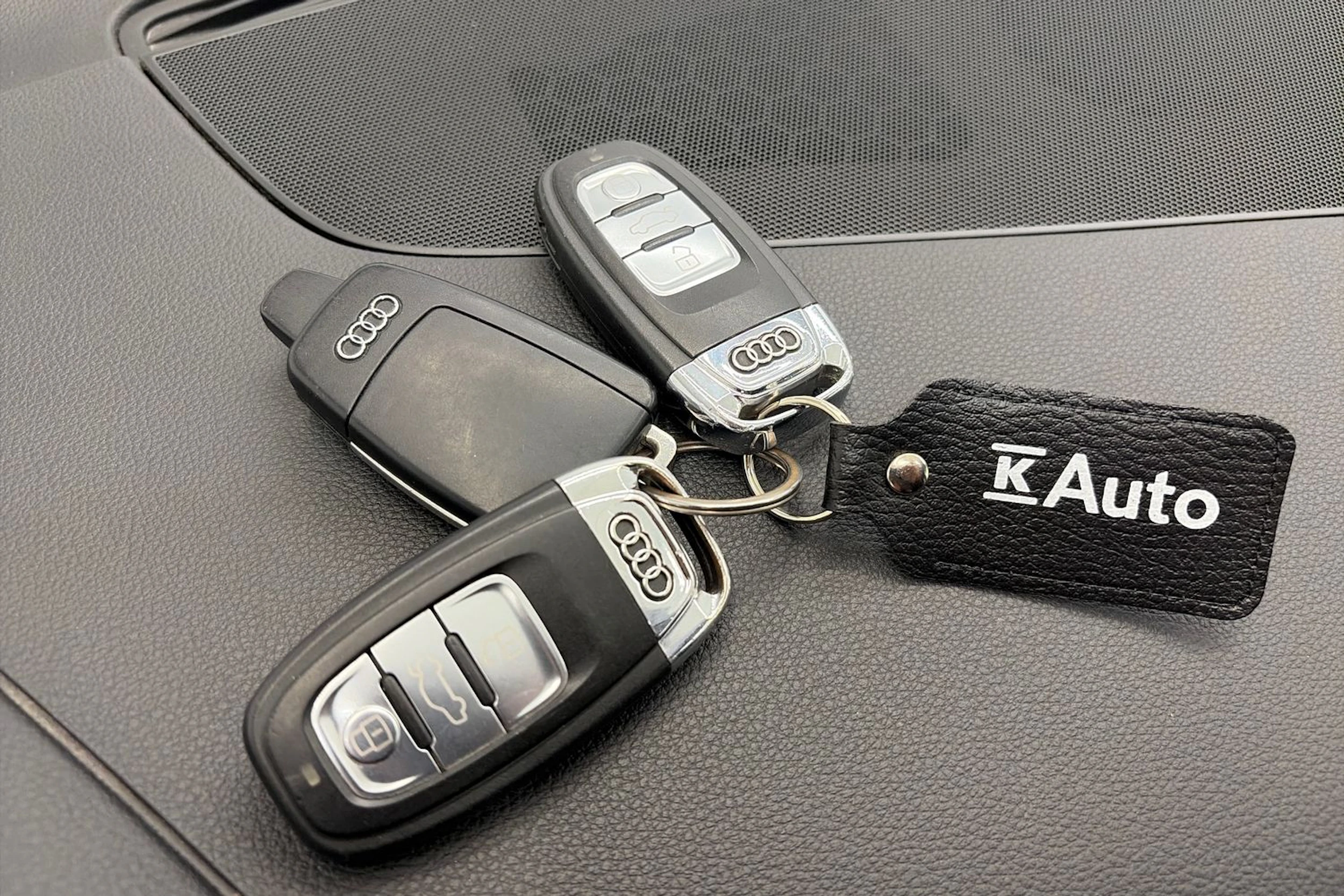 valkoinen Audi Q5 2015 kuva 25.
