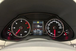 musta Audi Q5 2015 kuva 46.