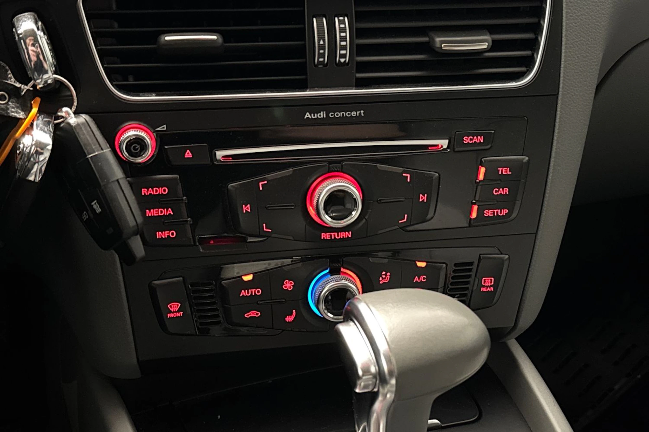 musta Audi Q5 2015 kuva 49.