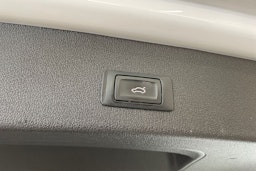 Valkoinen Audi Q5 2015 kuva 26.