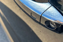 Musta Audi Q5 2015 kuva 6.