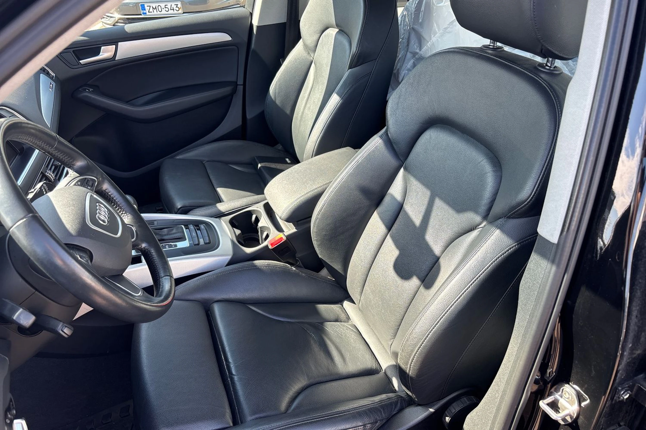 Musta Audi Q5 2015 kuva 7.