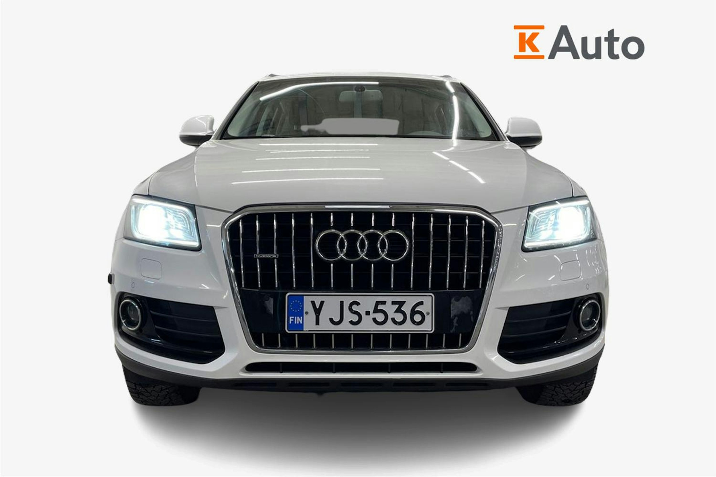 Valkoinen Audi Q5 2015 kuva 4.