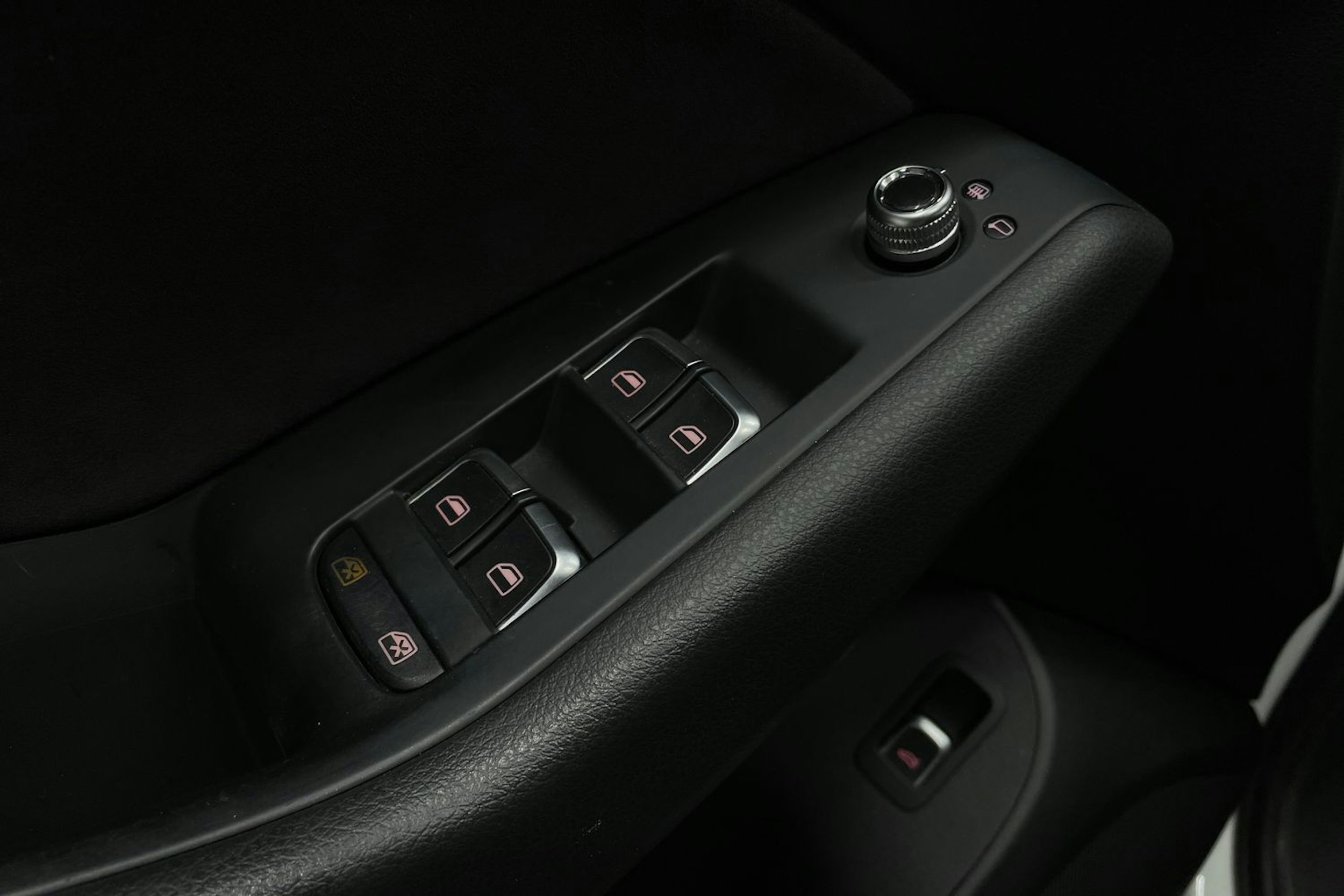 Valkoinen Audi Q5 2015 kuva 20.