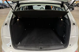 Valkoinen Audi Q5 2015 kuva 24.