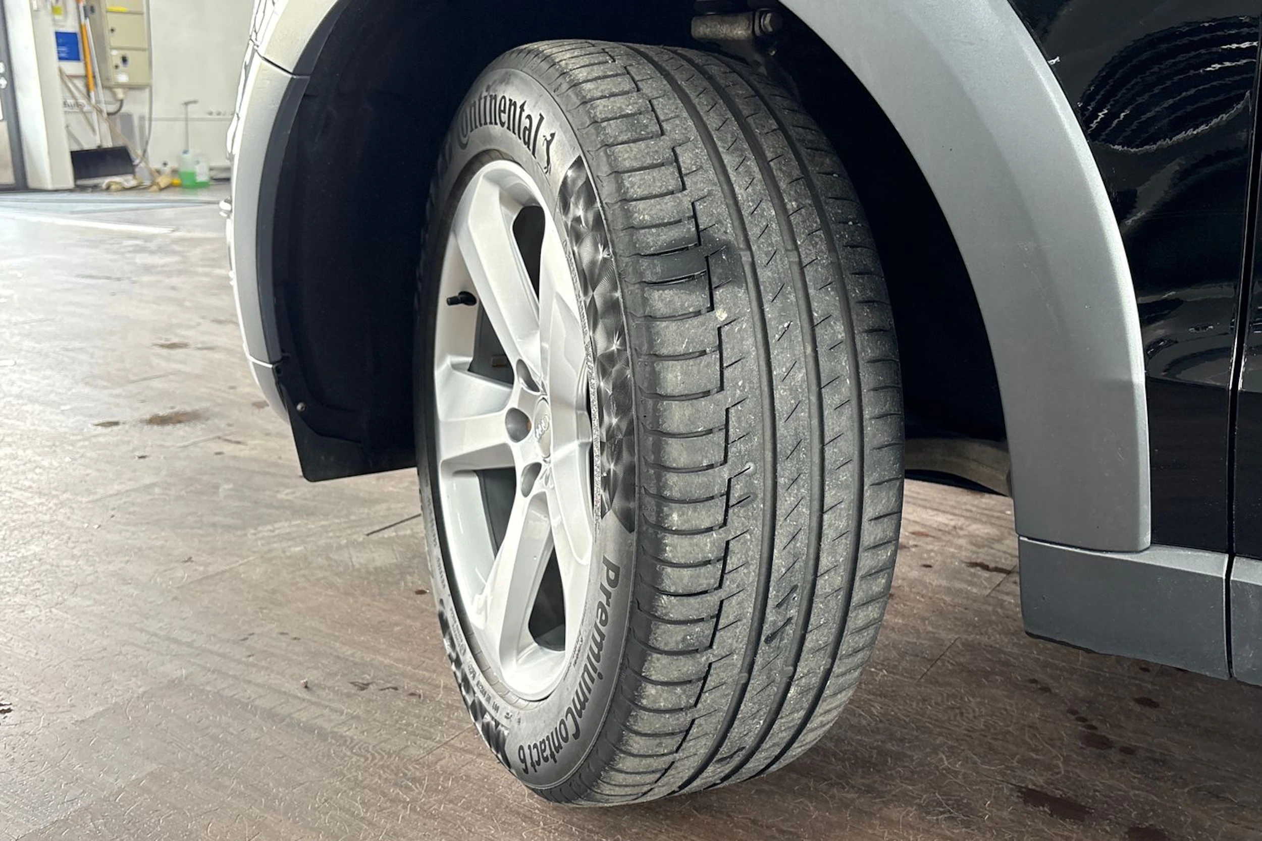 musta Audi Q5 2015 kuva 13.