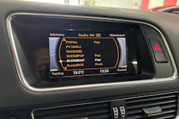 musta Audi Q5 2015 kuva 19.