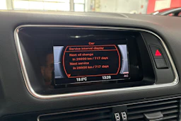 musta Audi Q5 2015 kuva 20.