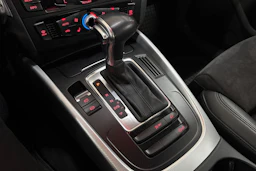 musta Audi Q5 2015 kuva 23.