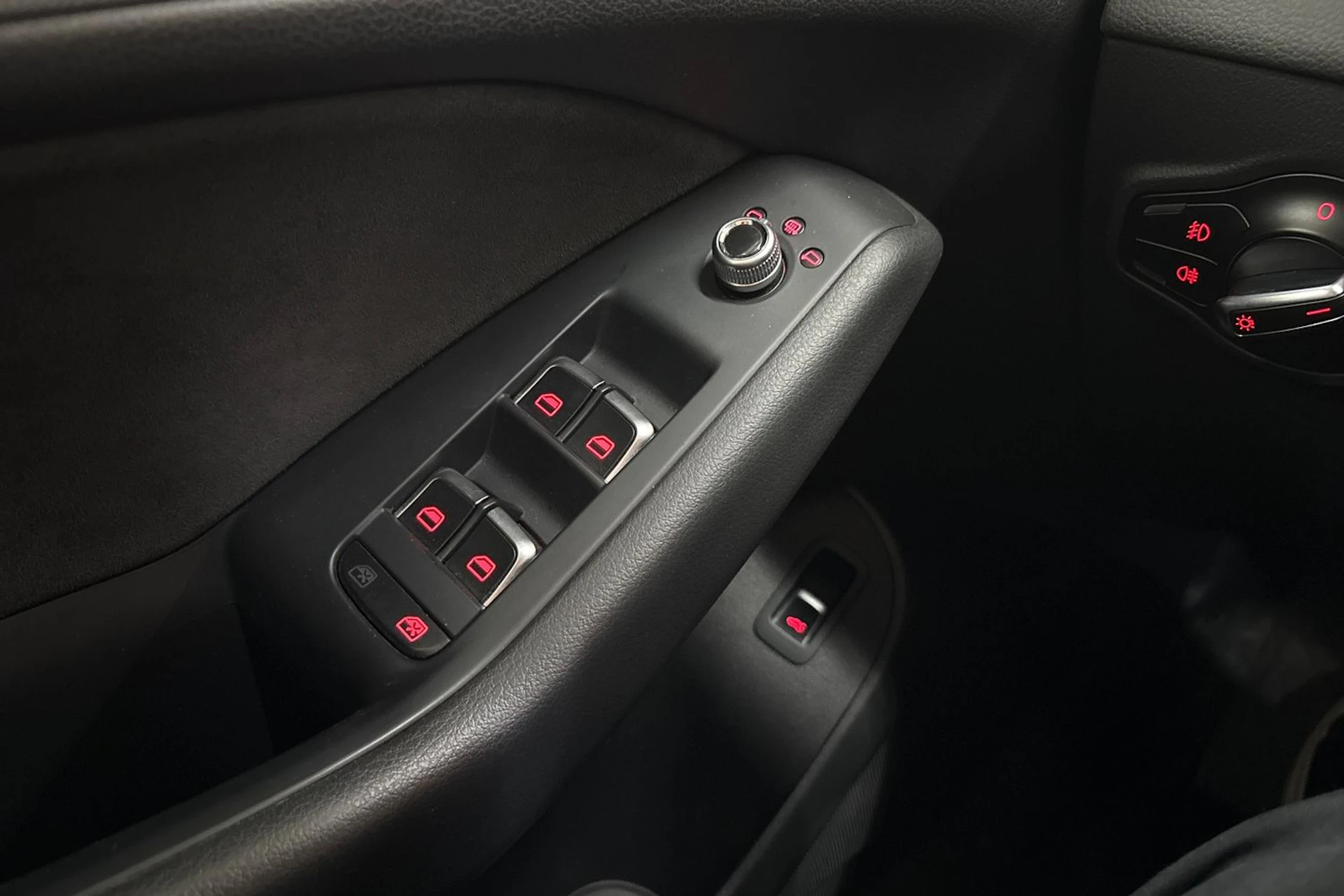 musta Audi Q5 2015 kuva 26.