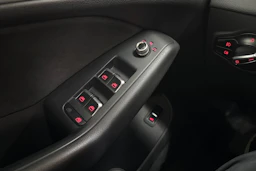 musta Audi Q5 2015 kuva 26.