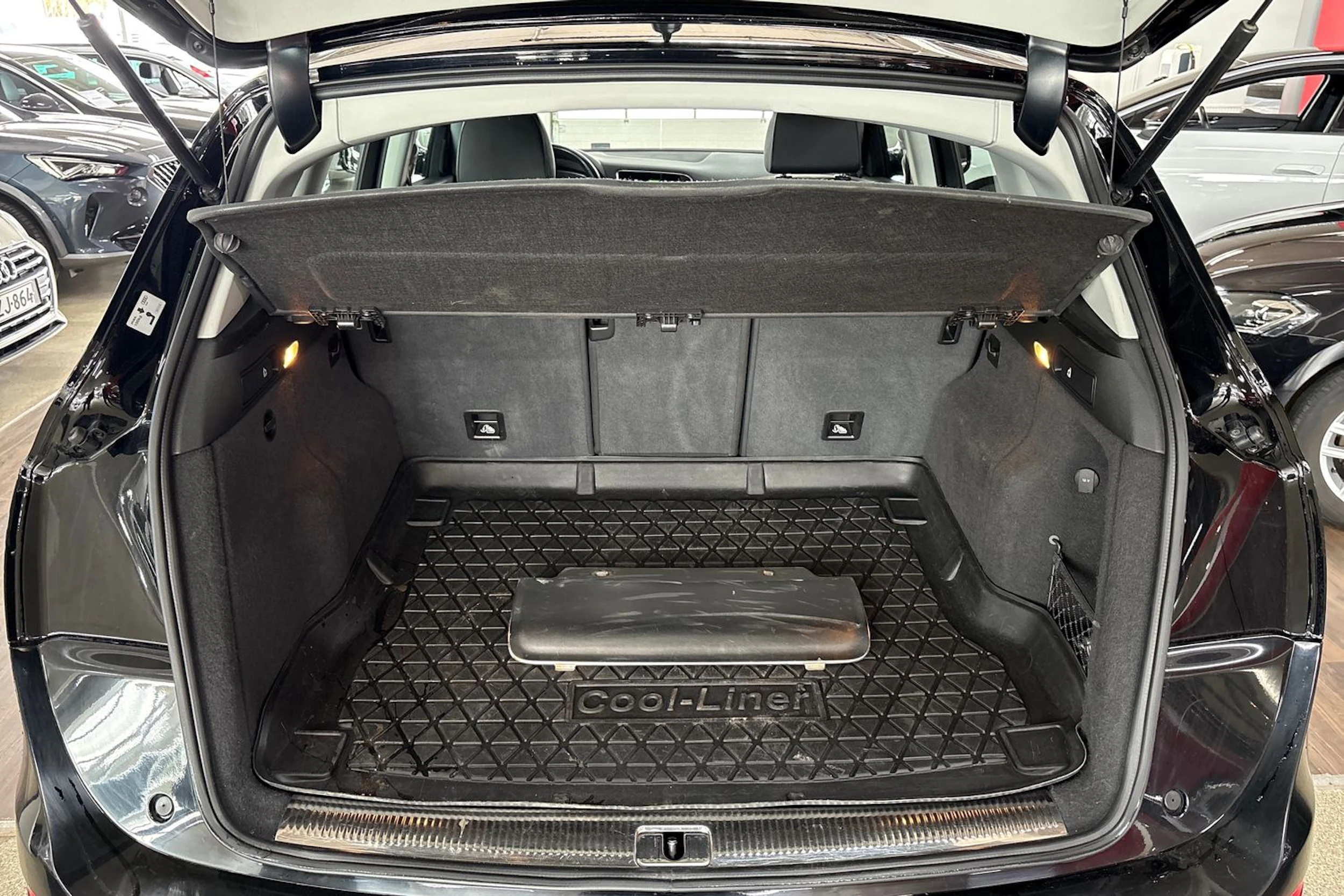 musta Audi Q5 2015 kuva 28.