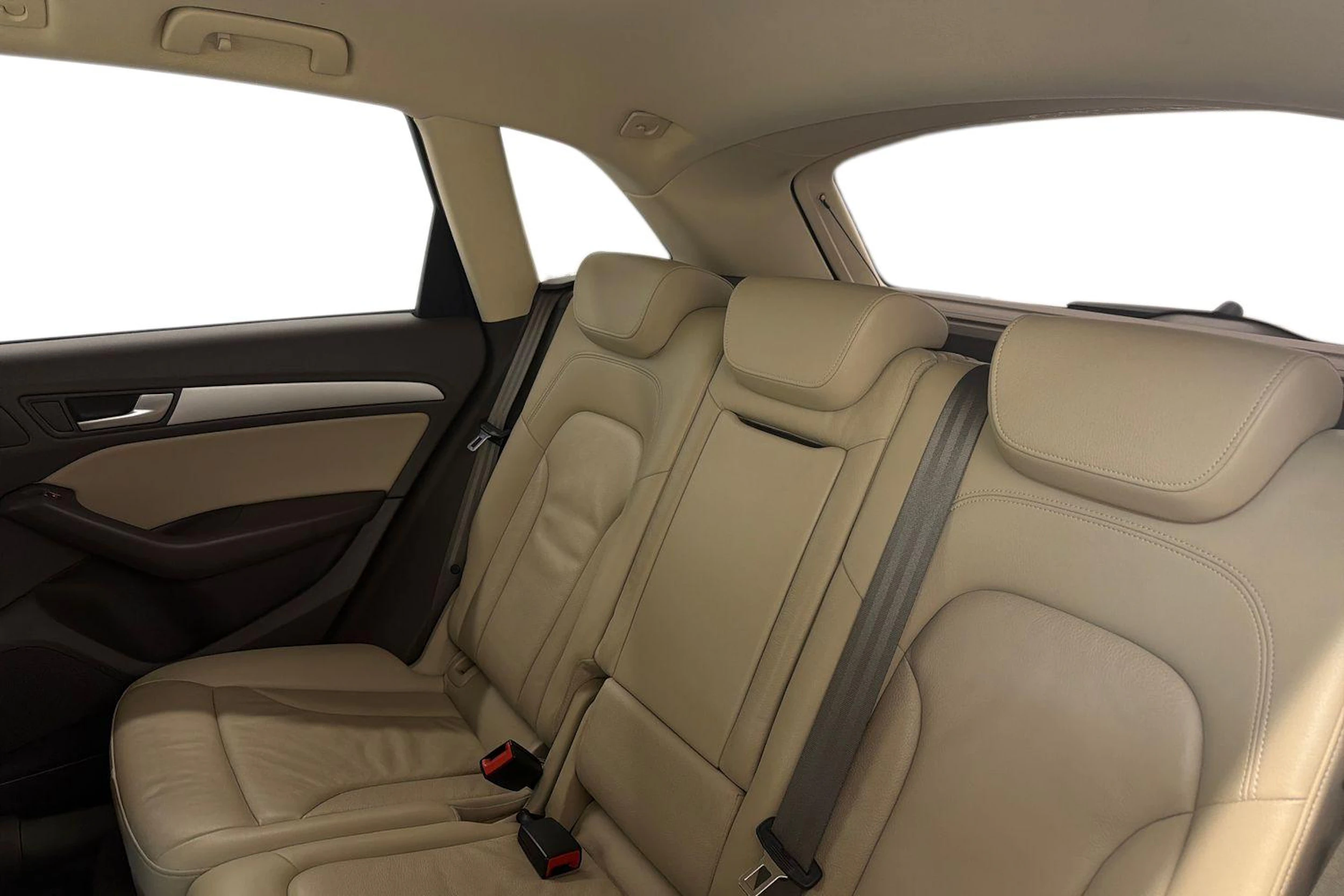 ruskea (beige) Audi Q5 2016 kuva 8.